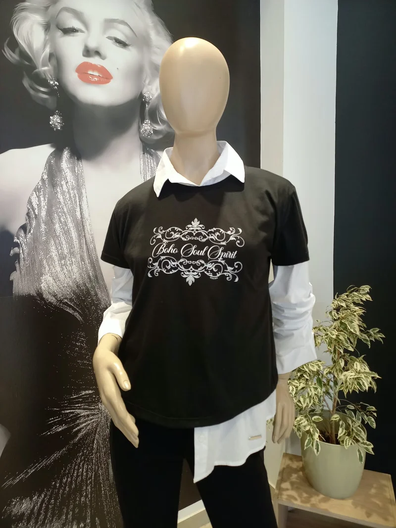 Remera con Strass Boho Soul Spirit