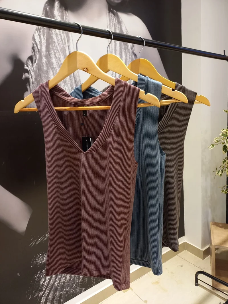 Musculosa de Morley Gastado Escote V