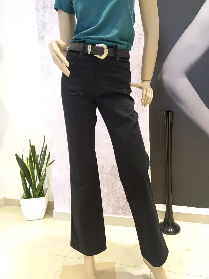 Pantalón Semi Wide Leg Gabar Elastizada Negra