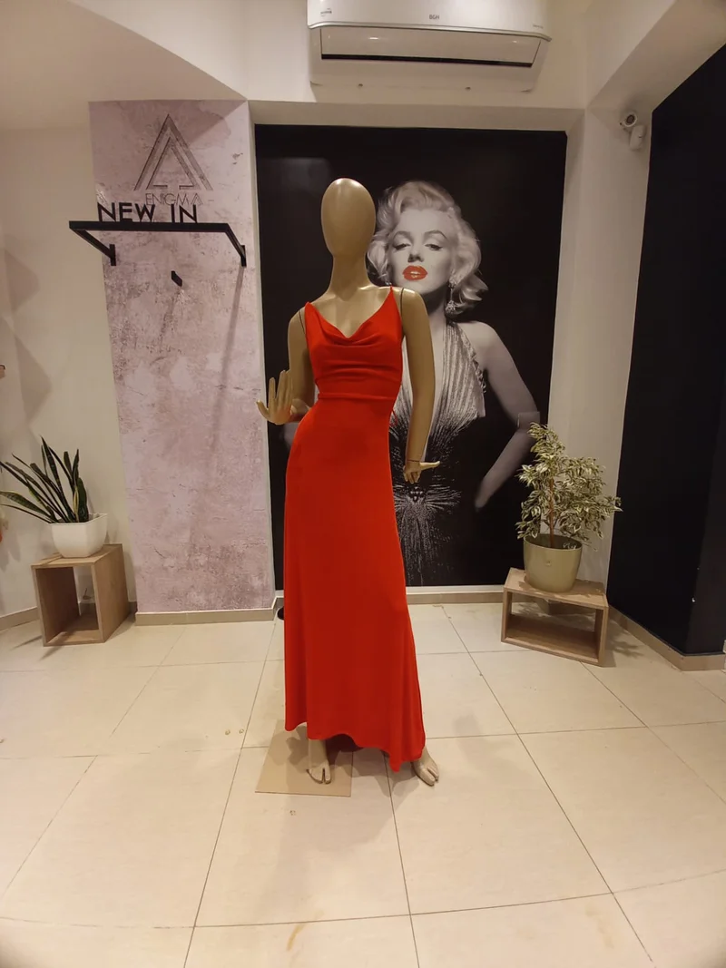 Chloe Vestido Largo Cuelllo Buche