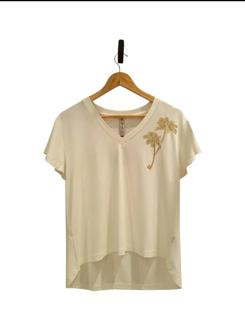 Remera Escote V con Bordado Terci